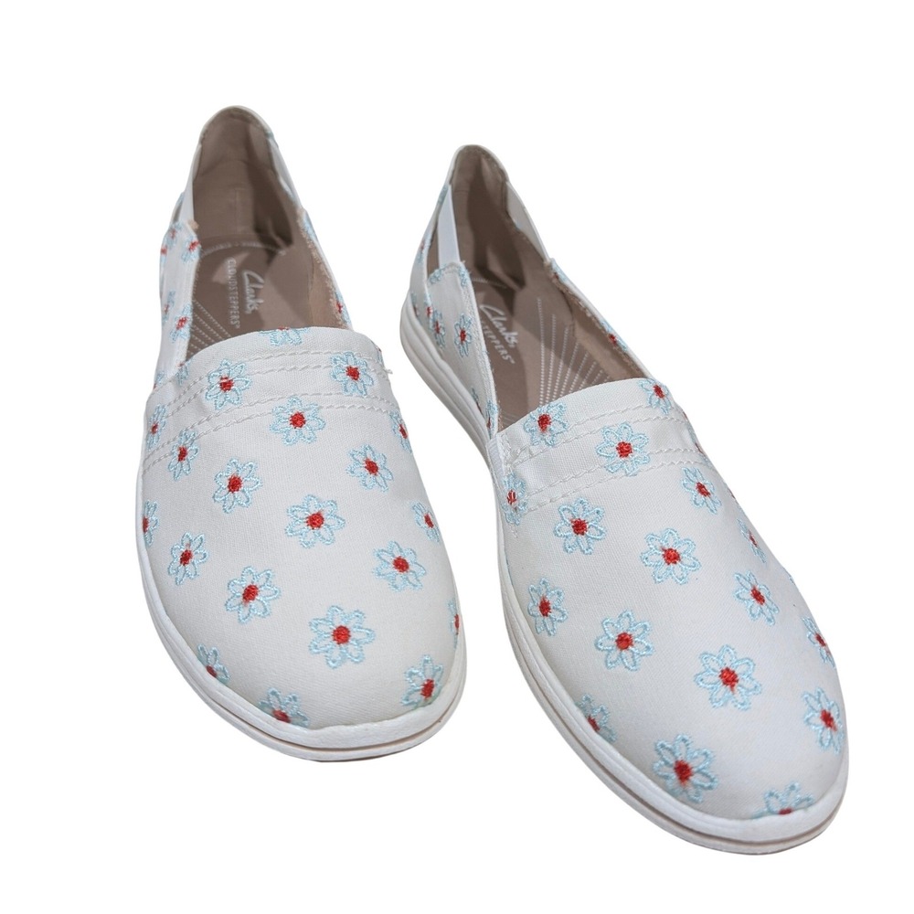 Clarks Cloudsteppers Breeze‎ Step White Daisy Floral Slip On Flats 9 Narrow NIB